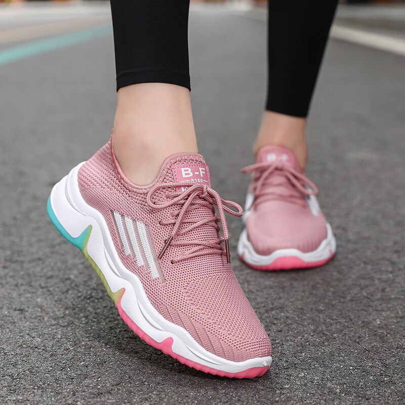 Sneakers kvinders lette fritidssko regnbuebund komfortable flade sko smukke og alsidige kvinder air mesh sko