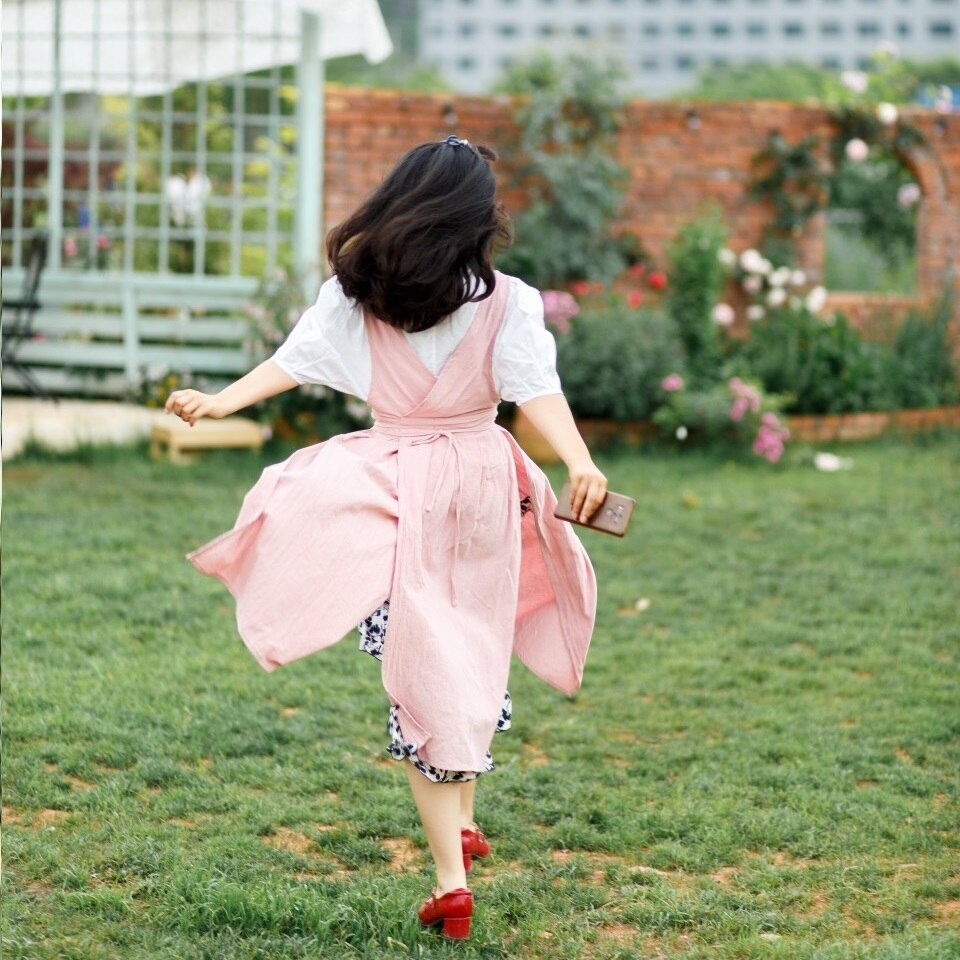Washed cotton linen Kitchen Apron For Cooking Baking Flower Shop Ruffles work clean apron for woman uniform lady Dress