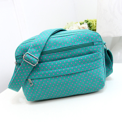 Hotsale dot mönster mamma blöja väska baby stuff arrangör förvaring för barnvagn barnbar 15 färger baby care bag mochila: Qian lv se bo dian