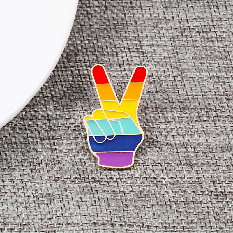 Creatieve LGBT Broche Regenboog Pins Kleurrijke Hart Vlag Vinger Email Revers Pin Lesbische Gay Pride Badge Cartoon Kleding Decoratie