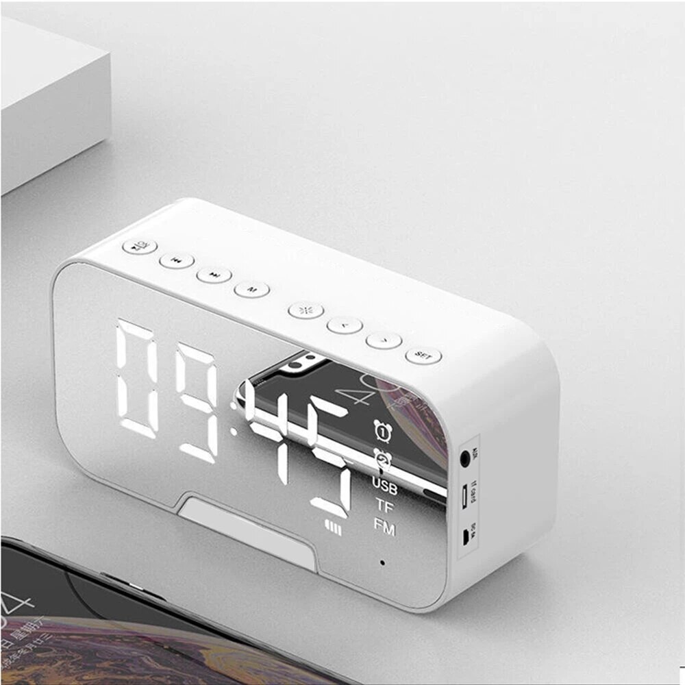 B126 Bluetooth 5.0 Speaker Wekker Nachtlampje Meerdere Speelmodi Led Display 360 ° Surround Stereo Geluid 1800Mah batterij: WHITE