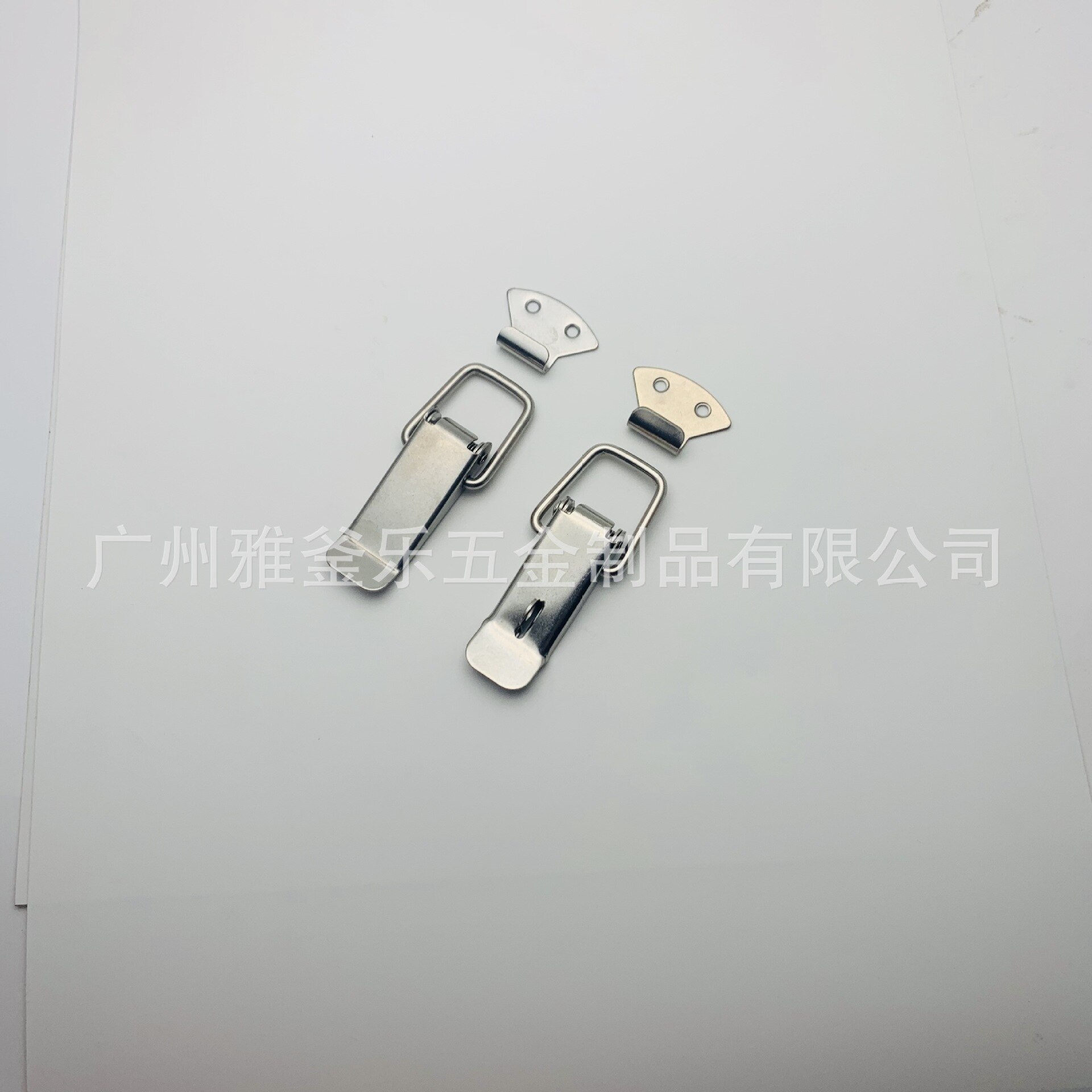 Wooden Box Toolbox Stainless Steel Buckle Leather Suitcase Stainless Steel Buckle LED Light Box Stainless Steel Buckle