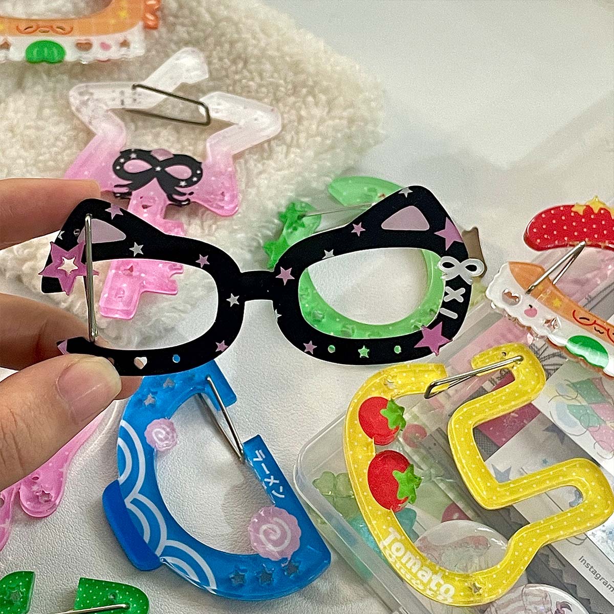 WAKAWAKA Cute Acrylic Charm Carabiner Korean Style Keychain Scrapbook Ita Bag Decor Accessories