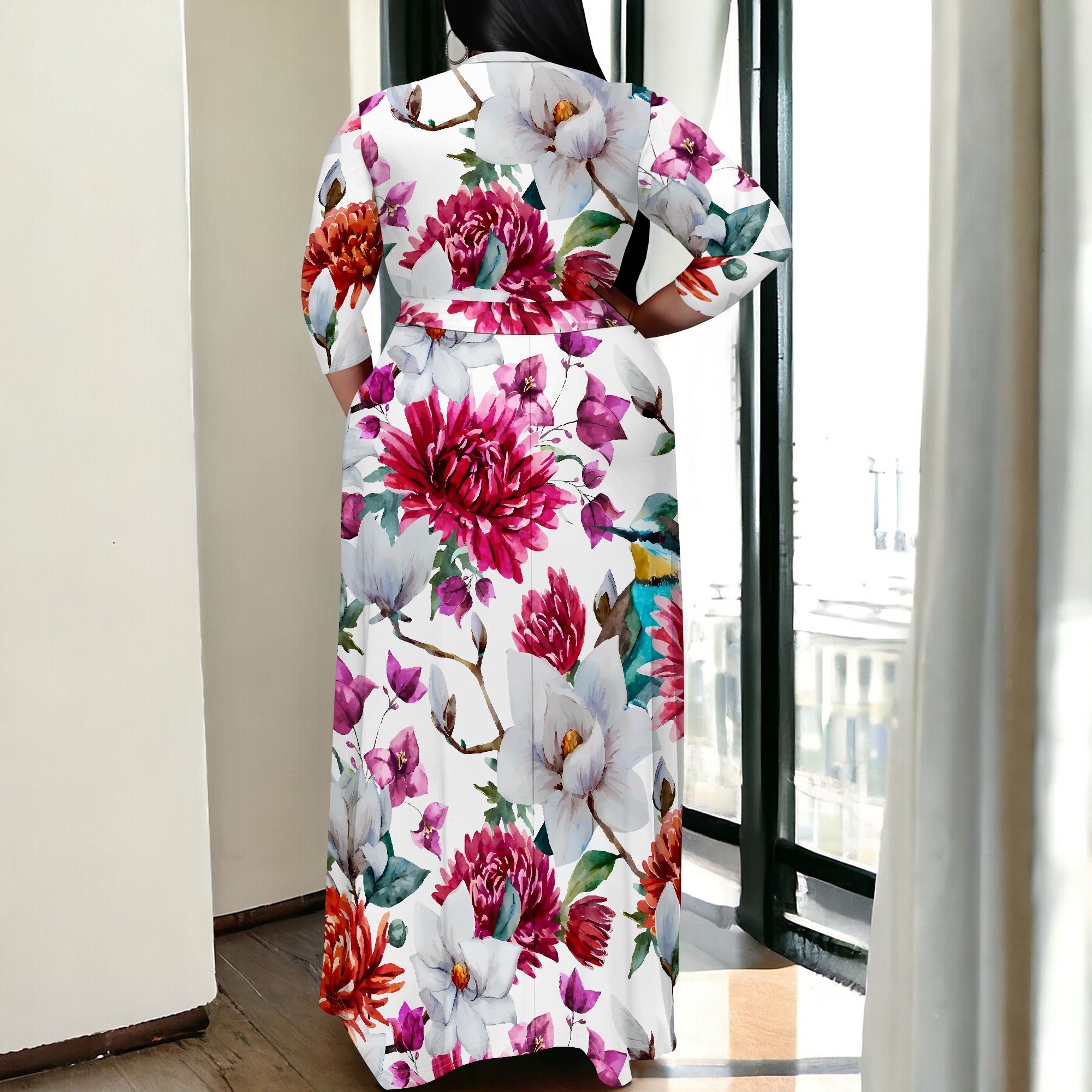 Plus size vit blommig maxiklänning röd pionmönstrad v-ringad omlottklänning fest semesterstil