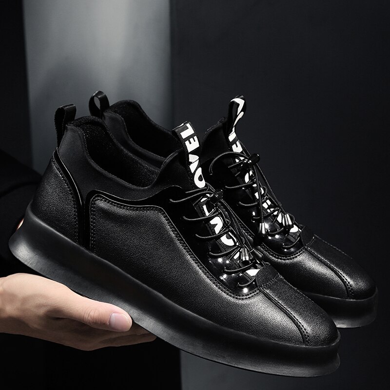 Chaussures de sport de skate pour hommes de de printemps masculine basique talon plat à lacets planche à roulettes en plein air Sneaker