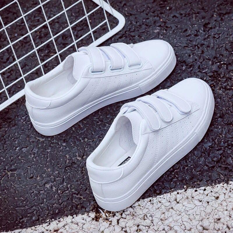 Nowe mody kobiet buty na co dzień wysoka podeszwa dziura PU skórzane paski proste kobiety dorywczo białe buty trampki buty kobieta: WHITE / 35
