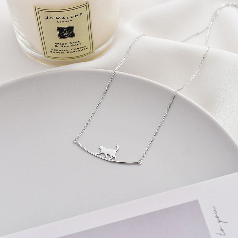 ANENJERY Lovely Silver Color Cat Curve Pendant Necklace for Women Animal Necklace Jewelry S-N685