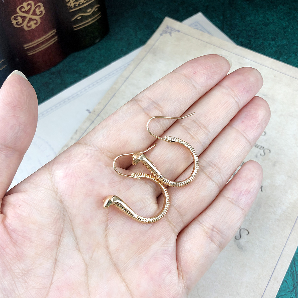 Mode-sieraden Egyptische Stijl Zilveren Kleur En Gouden Dier Cobra Snake Shape Dangle Hook Oorbellen Voor Vrouwen