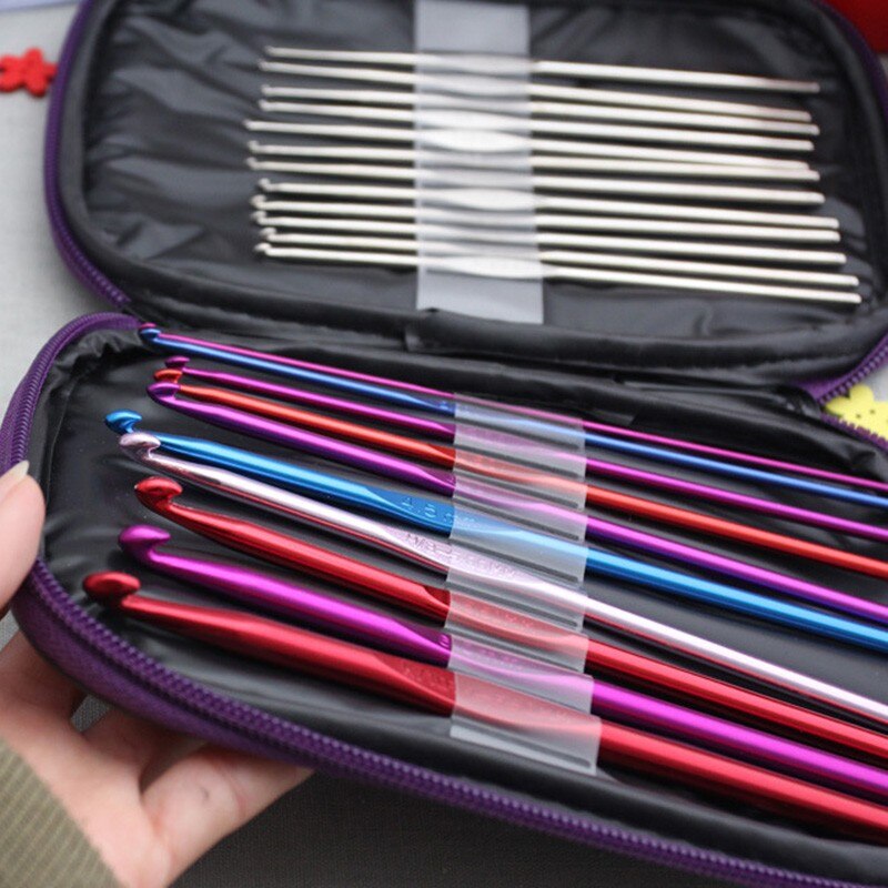 Haaknaalden voor haar en Wol 22 Stks/set multi-color Gehaakte Naalden Knit Weave Craft Garen Naaien Gereedschap ventileren naald
