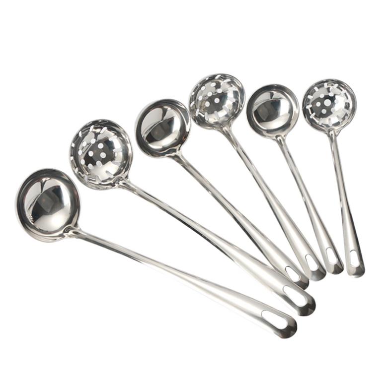 Kitchen utensils soup drain cooking stirring spoon can be hung pot spoon thick stainless steel long handle spoon