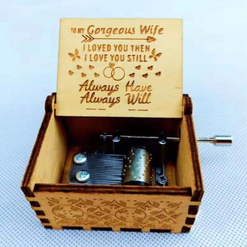 Mom's Day Engraved Wooden Music Box You Are My Sunshine -Hand Cranked Wood Music Box Christmas To Mom Daughter: L
