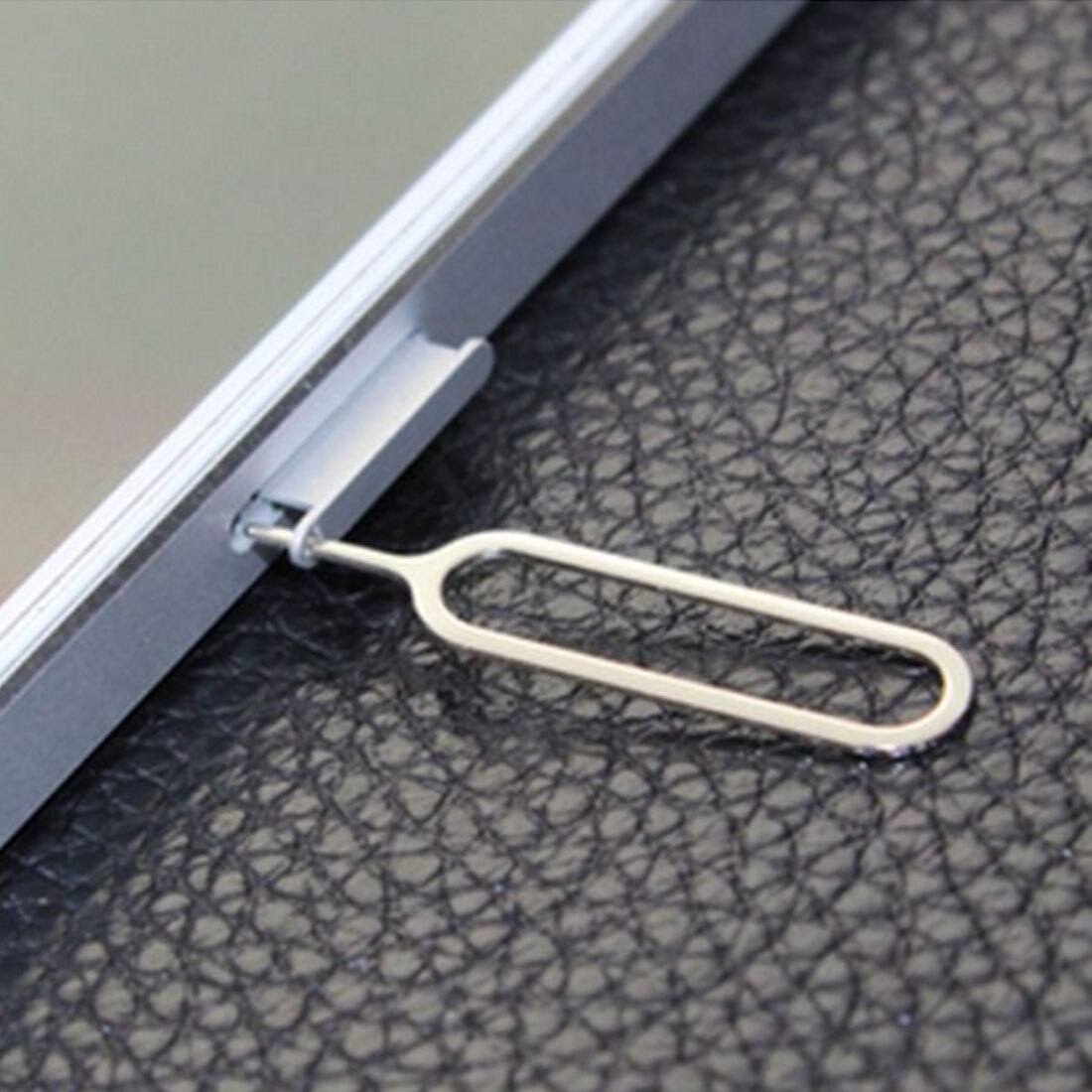 100 pcs di Alta Qualità Vassoio di Carta di SIM di Rimozione di Rimozione di Espulsione Spille Per DEXP Ixion M850 ML245 ML350 MS550 P245 X150 x355 Z150 Z355