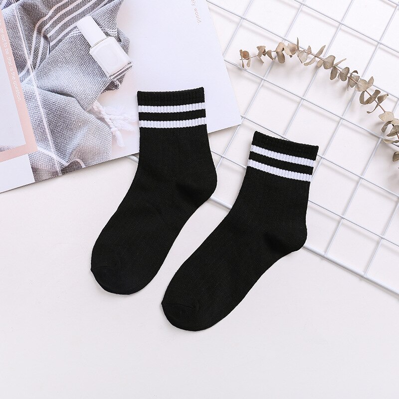 1 Pair Style Cute Women's Casual Stripe Cotton Comfortable Ventilation Korean Edition Cotton Socks: 02