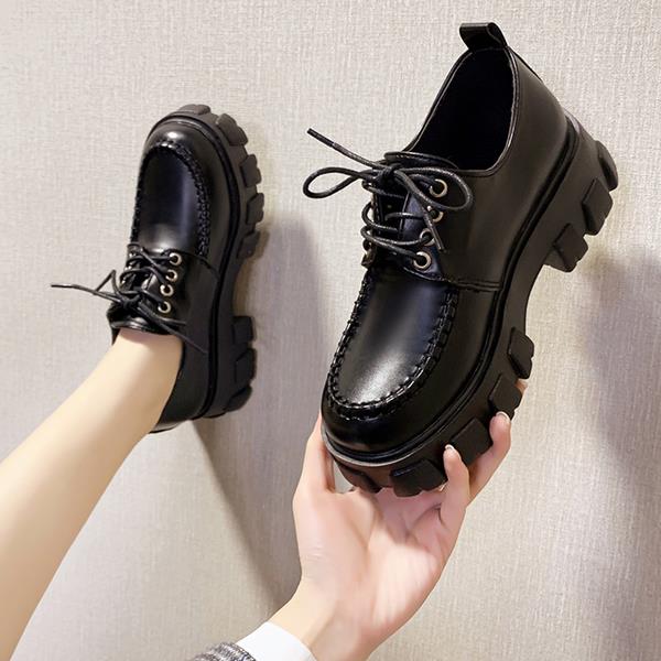 Derbyskor dam skor kvinnlig skor brittisk stil träskor plattform dam rund tå fritidsskor matchande läder: 1 / 35