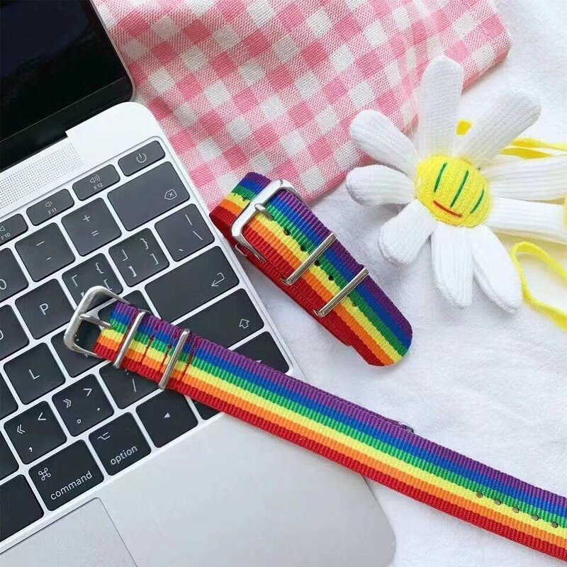 Donne uomini coppie Arcobaleno braccialetto della cinghia di nylon arcobaleno braccialetto amanti della tela di canapa meritano di agire il ruolo di cinghia braccialetto colorato