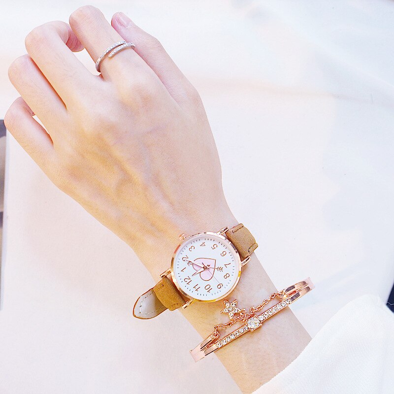 Leuke Vrouwen Horloges Mode Lederen Band Mooie Dames Polshorloge Meisjes Hartvorm Wijzerplaat Goedkope Fine Klok Relogio Feminino: brown bracelet