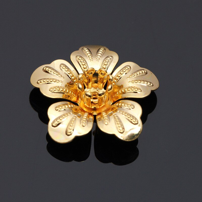 30pcs 20mm Flower Beads Caps Copper Brass Filigree Flowers Base Bead Cap Charms Pendants for Jewelry Making Craft Components DIY: Gold Color