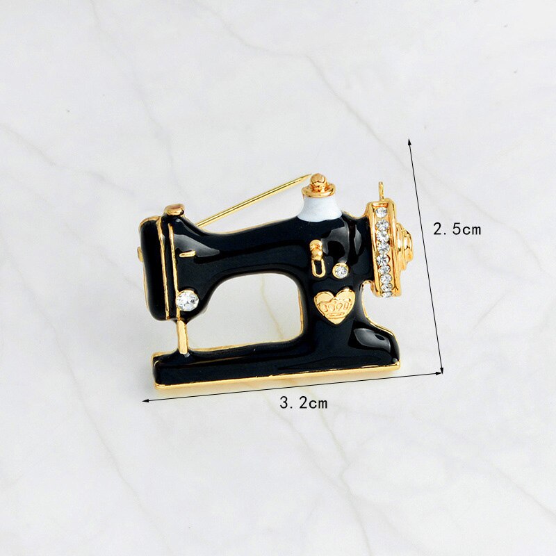 NäHenne Maschine Broschen Für Frauen Kristall Luxus Jahrgang Metall Kleidung Emaille Stifte Nette Schmuck Zubehör