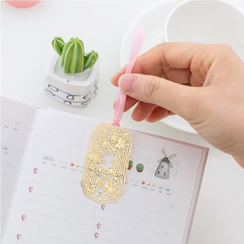 Sakura Metal Hollow Bookmark Chinese Stijl Kersenbloesems Bladwijzers Boek Map Kantoor Schoolbenodigdheden Briefpapier
