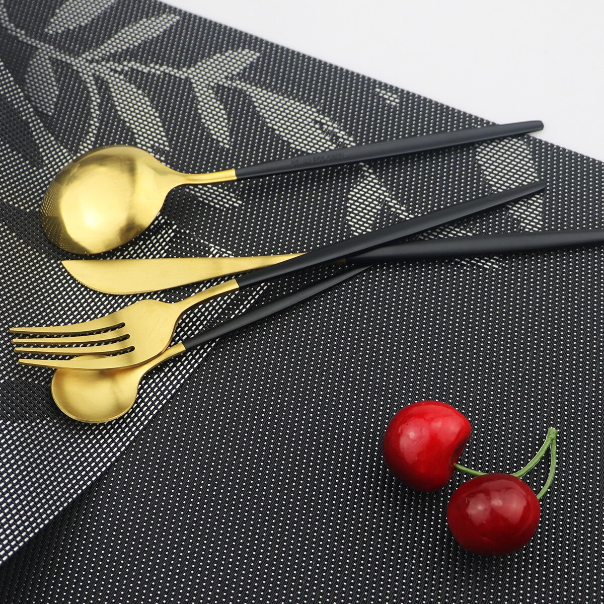 Western 40Pcs Black Matte Cutlery Set 304 Stainless Steel Dinnerware Set Knife Fork Spoon Flatware Kitchen Silverware