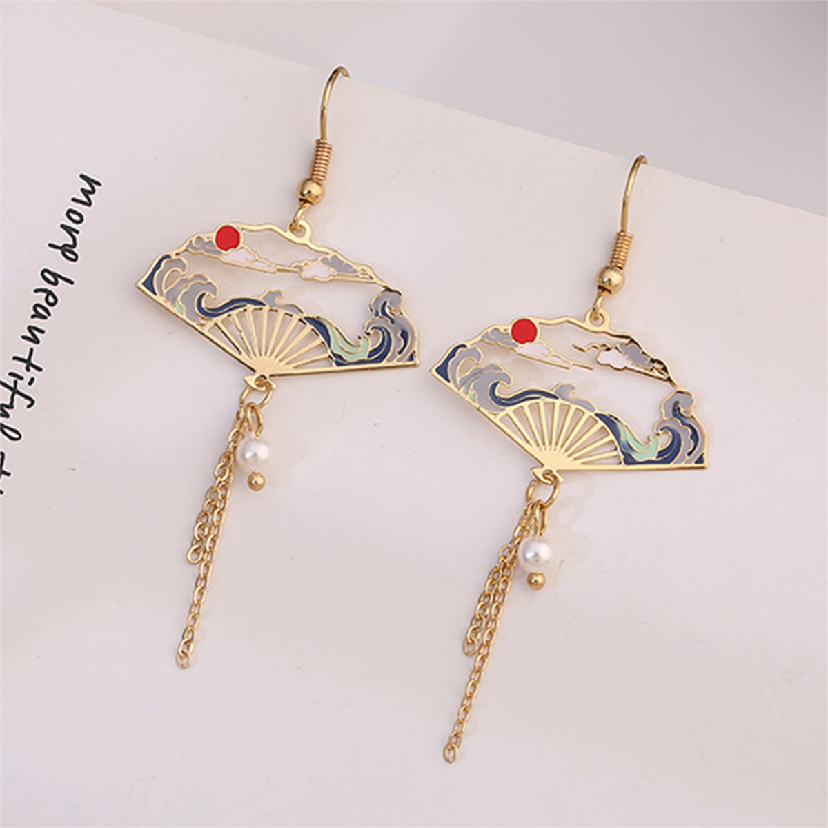Pendientes plegables de estilo chino para mujer, aretes étnicos colgantes con forma de nube y pájaros, asimétricos, con forma de pez, gato, conejo, pájaro, Animal: Bañado en rodio de imitación