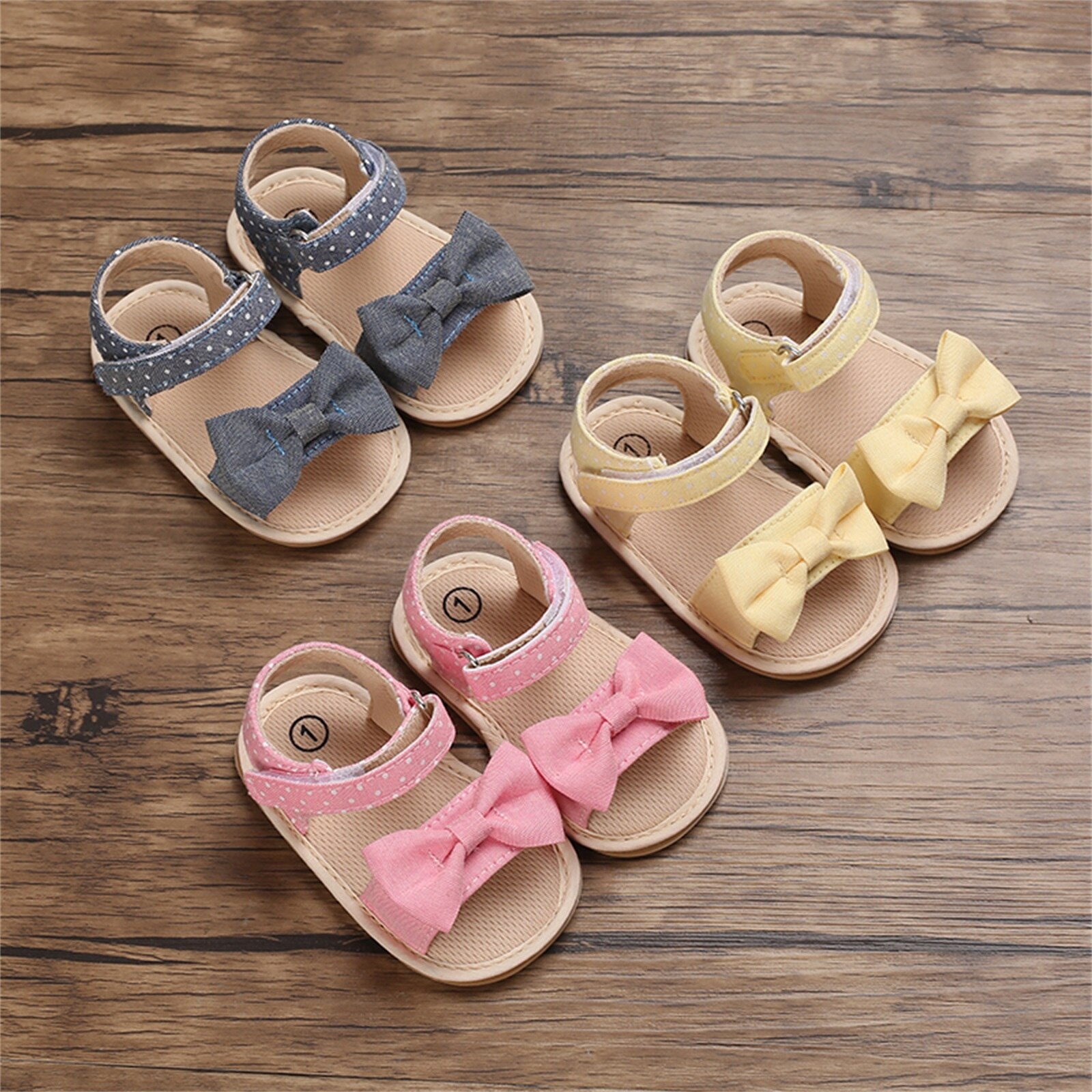 Pudcoco Neugeborenen Anti-Unterhose Sandalen Baby Mädchen Weiche Sohle Punkt drucken Bogen Erste Wanderschuhe 0-18Monate