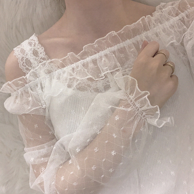 Söt vild lolita skjorta spets lykta ärm dam blusar chiffong knopp mesh gasväv blus inuti spets topp