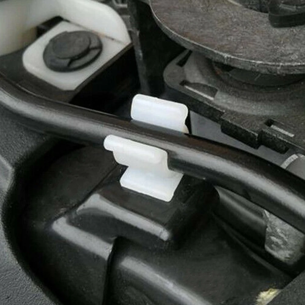 10szt Uchwyt na maskę samochodu Klips do Nissan Pathfinder Navara Skyline X-Trail T30 53452-90351 Auto Interior Akcesoria