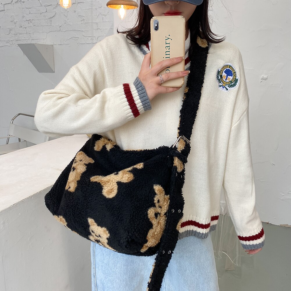 Winter Warm Lamb Fleece Shoulder Bags For Women Cute Cartoon Bear Printed Handbag Female Large Capacity Tote Bags bolsos