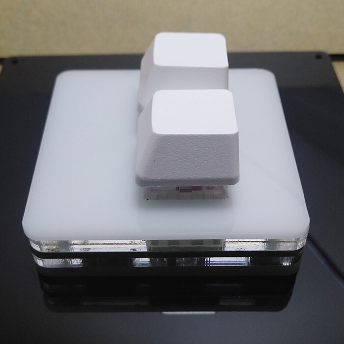 Shortcut Keyboard The Game Hangs Up and Automatically Clicks the Hardware Script One-key Switch