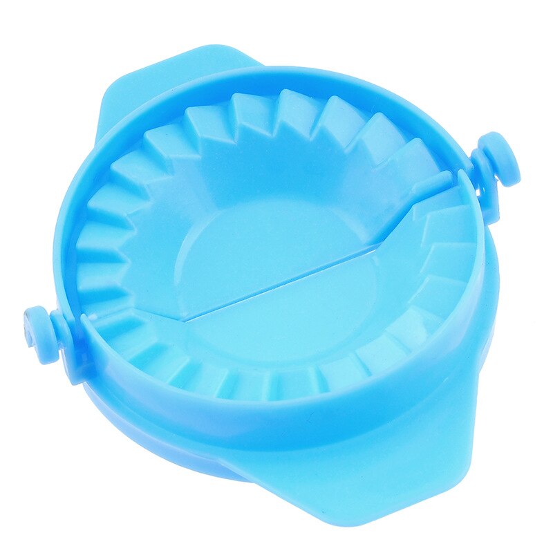 Kitchen manual dumpling maker food grade plastic pinch dumpling holder household dumpling mold Cutter kitchen accessories: sea blue