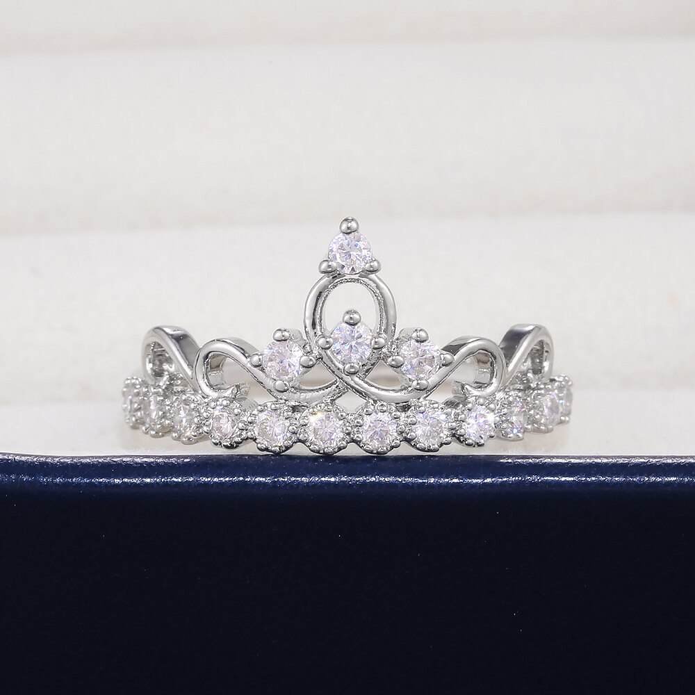 Huitan Delicate Silver Color Crown with Dazzling Cubic Zircon Women Ring Female Wedding Engagement Finger Ring