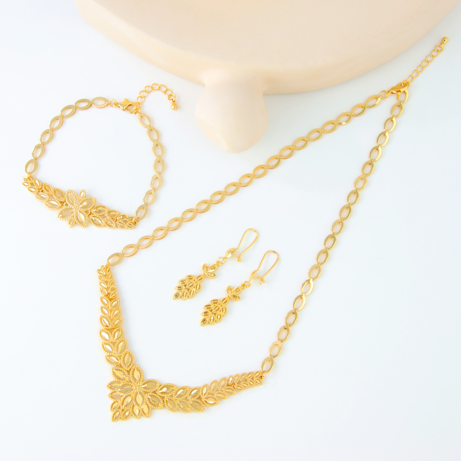 Luxe Dubai Bruiloft Sieraden Set 21K Vergulde Arabische Bruids Gouden Ketting Armband Oorbellen Braziliaanse Vrouwen Vintage Jewelrys: Licht Geel Goud Kleur