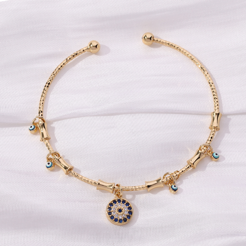 Max Jewel Love Mama Heart Cross Star Charm Bracelet with Lobster Shiny Bling ,18K Gold Plated Jewelry, for Her Party Bar