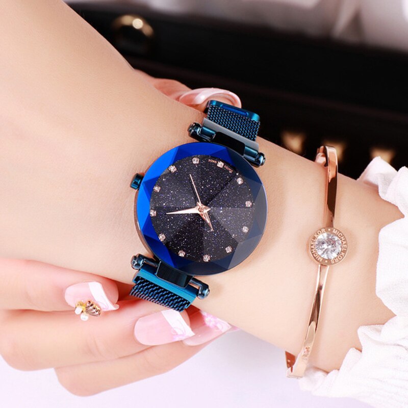 Luxe merk dameshorloge met diamanten wijzerplaat, dameshorloge met magnetische stalen armband en sterren, waterdicht horloge