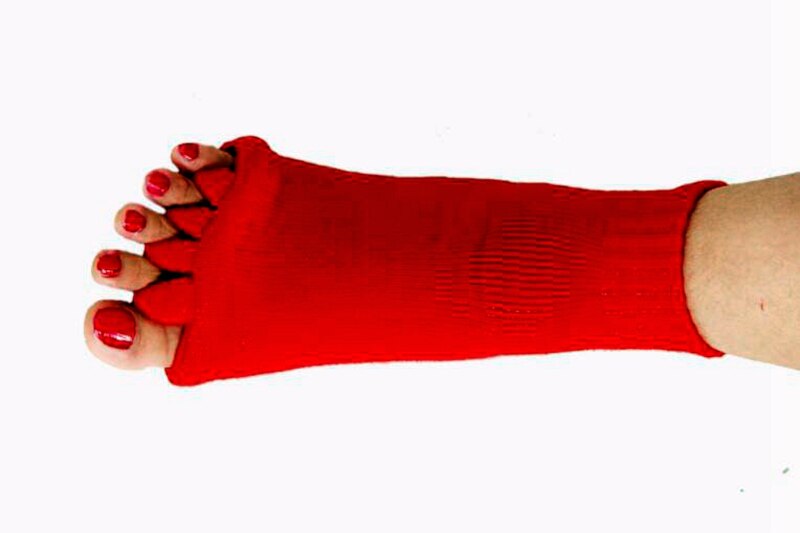 1 paire de chaussettes à cinq orteils, séparateurs de chaussettes de cyclisme, correcteur d'oignon, hallux valgus, orteils orthopédiques pour femmes, cosmétiques, beauté: Rouge