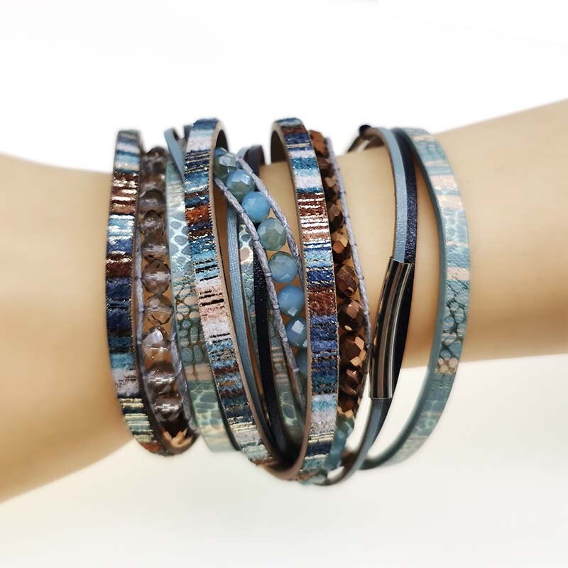 Lederen Armband Multilayer Vrouwen Lederen Lange Armband Met Kristal Kralen En Metalen Bedels Vrouwelijke Sieraden