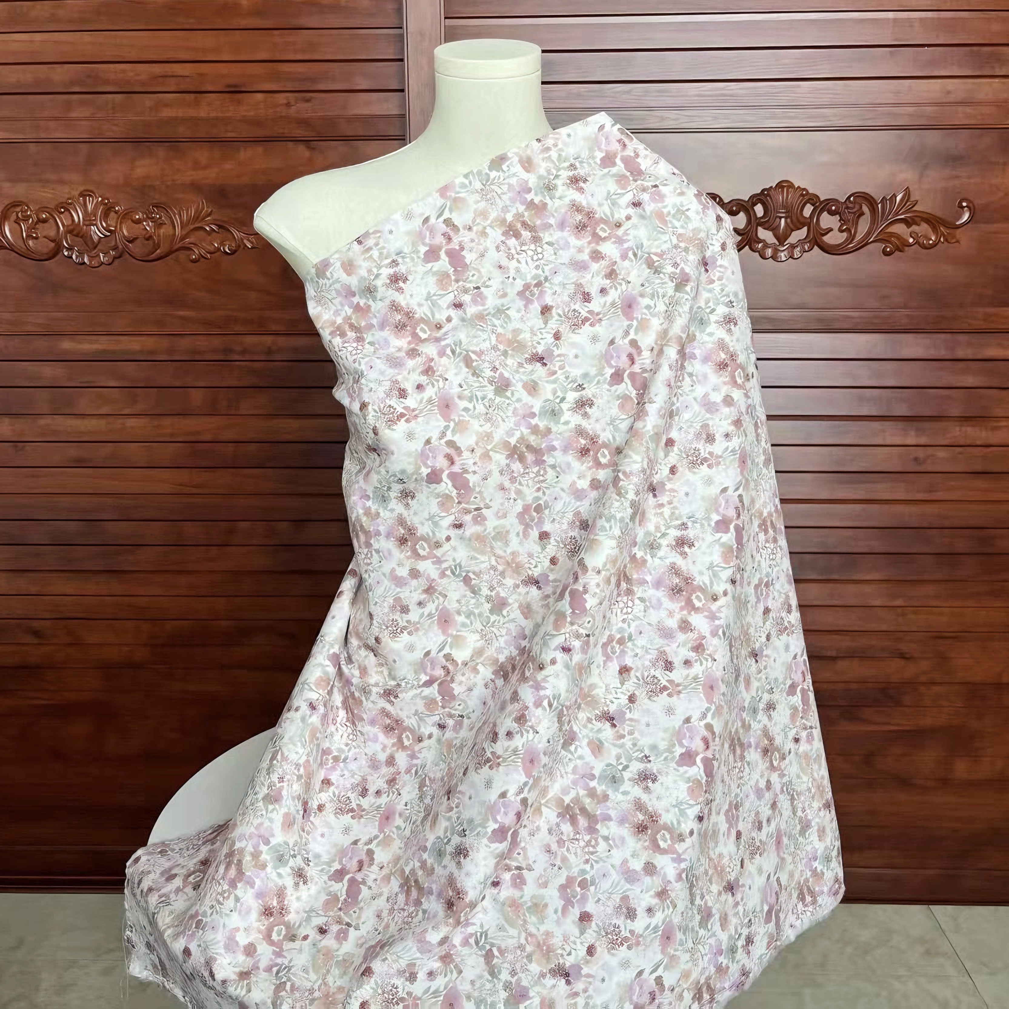 Tissu Popeline Coton 100% - 145cm Large - Imprimé Floral - Respirant & Biodégradable pour DIY