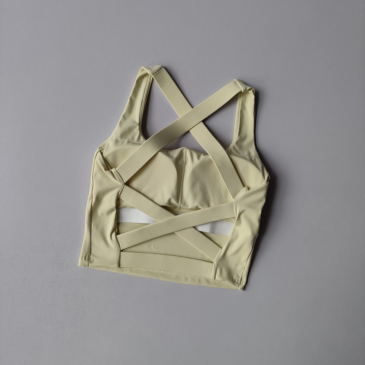 Sujetador deportivo con tiras cruzadas para mujer, Sujetador deportivo sin costuras de alto impacto, Top Sexy para Yoga y Fitness, ropa interior deportiva, sujetador de realce, Top deportivo para mujer: M / Beige