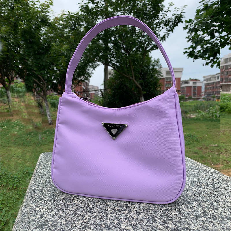 Rétro sacs pour femmes sacs à main de luxe et sac à main en Nylon femmes petit sac à bandoulière couleur bonbon embrayages Vintage Armpites sac à main