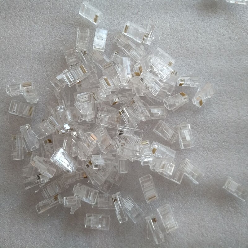 100 kpl kullattuja  rj45- nettiisiä verkkopistokkeita, joissa on nopeat kierrettävät parikaapelit, joissa on 22-26 awg:n kiinteät johtimet.