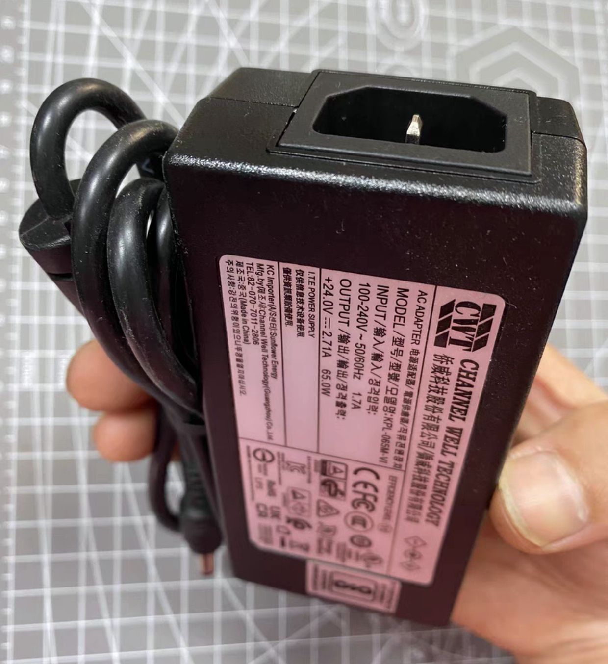 Genuine CWT 24V 2.71A 65W AC DC Adapter Power Supply KPL-065M-VI KPL-065M-Vl Switching Power Laptop Adaptor Charger