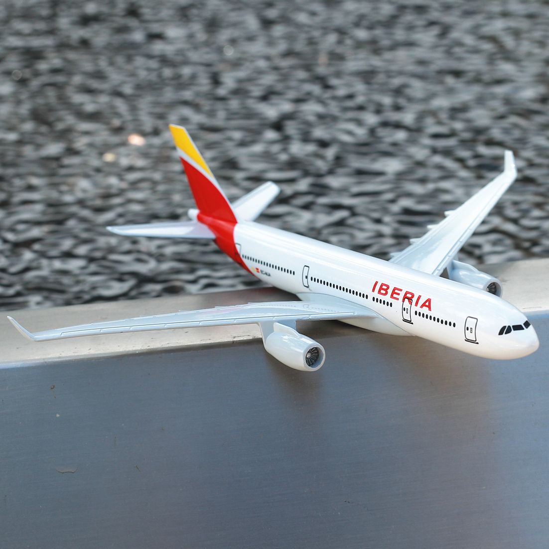 Spagna Iberia Airlines A330 modello di aereo 15cm lega aviazione da collezione pressofuso ornamento in miniatura giocattoli Souvenir