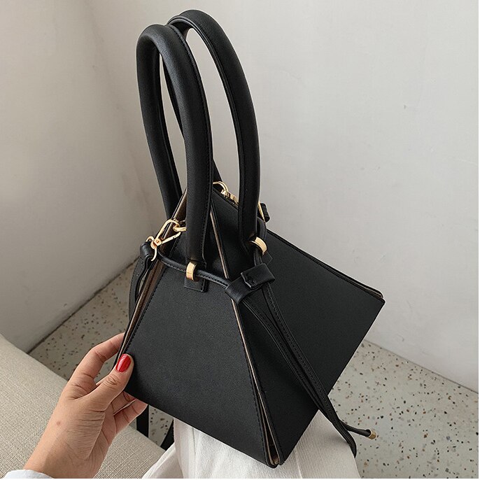 2022 leder handtasche Mini Dreieck Frauen Kupplung Geldbörse Hand Tasche Dame Berühmte Ketten Tote Taschen portefeuille femme: Schwarz