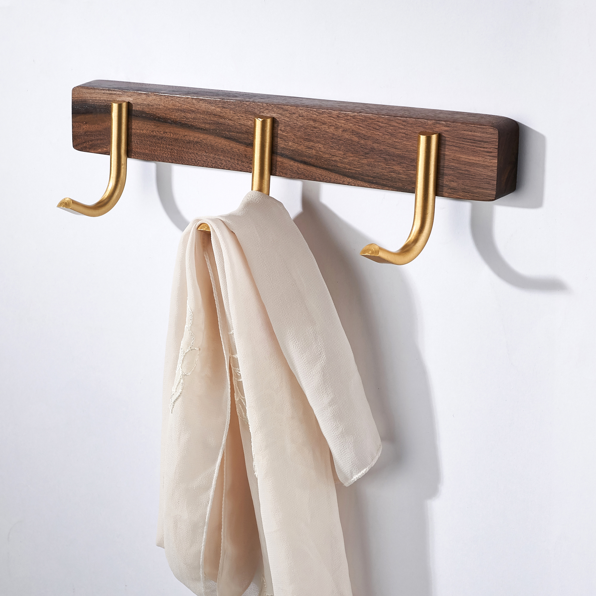 Håndklestativ med 3- kroker, håndkleholder til badet, vegghengt kroker, kleshenger i tre, badekåpe, valnøtt, metall, veggkrok