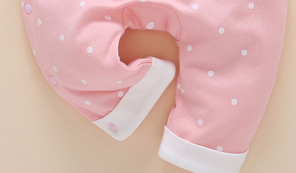 Ropa de algodón para niños traje de cuerpo del bebé es un traje tang de cuello alto de estilo chino