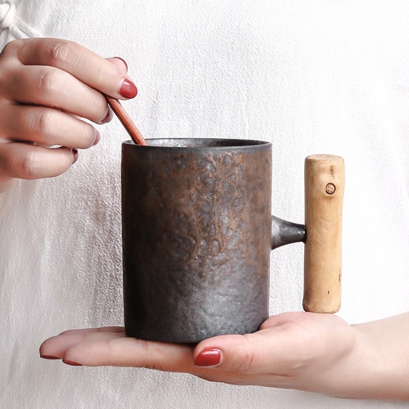 Japansk stil vintage keramisk kaffemugg tumlare rostglasyr te mjölk ölmugg med trähandtag vattenkopp hemmakontor drinkware