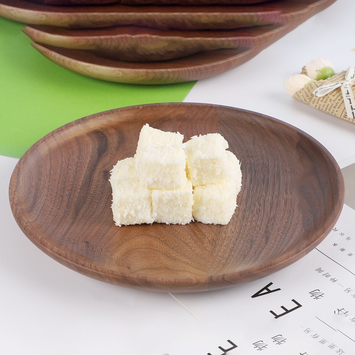 Acacia and Walnut Dinner Plates, Round Solid Wood Plates, Stackable Dinner Plates, Natural tableware dining for Dishes Snack