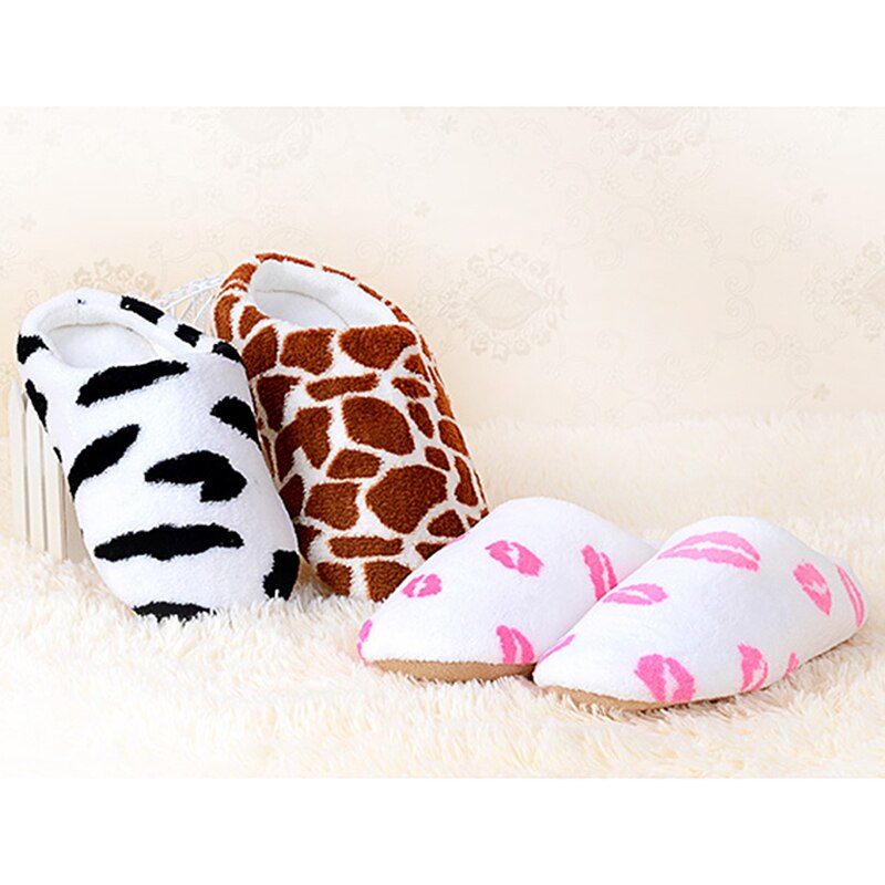 Inverno feminino casa chinelos sapatos dos desenhos animados não-deslizamento macio inverno quente casa chinelos interior quarto amantes casais sapatos de chão
