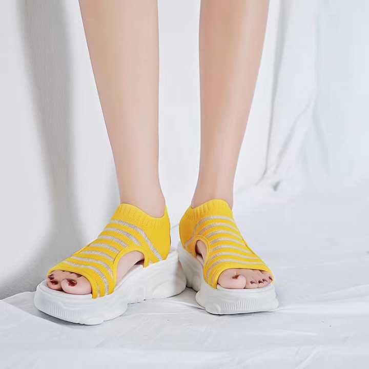 Stor størrelse 35-40 hule damer flat plattform kvinner sko kvinne tilfeldig fest sommer sandaler: Gul / 40